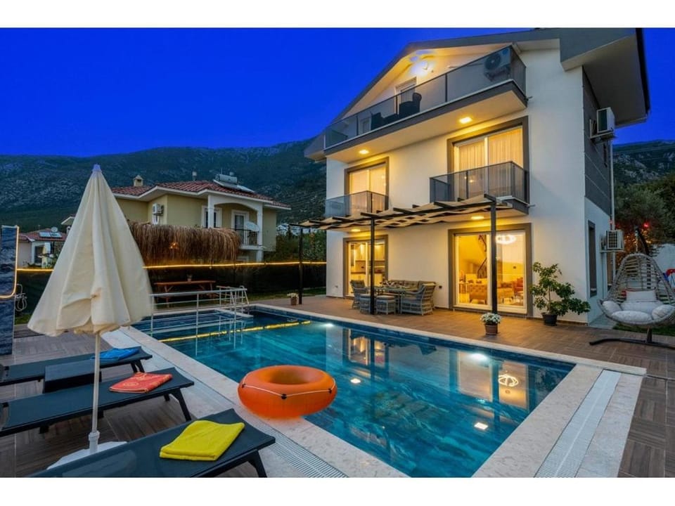 Property building, Night, Swimming pool