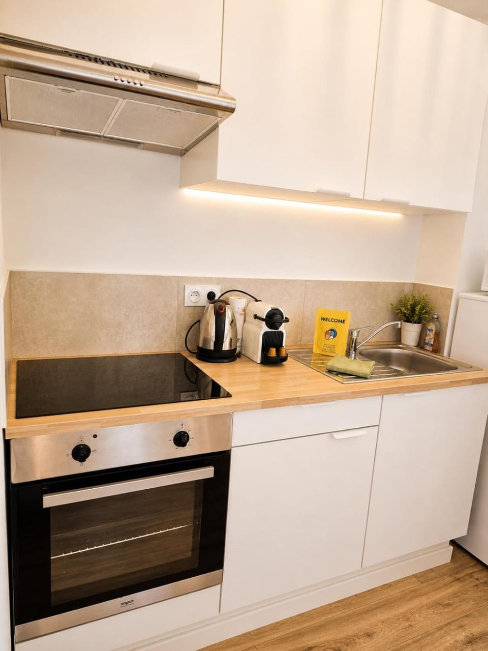 Le Rayon d'Antibes - Bright studio with terrace Apartment in Antibes