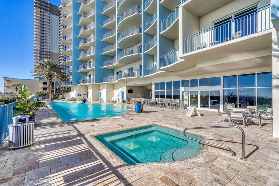 Property building, Pool view, Swimming pool