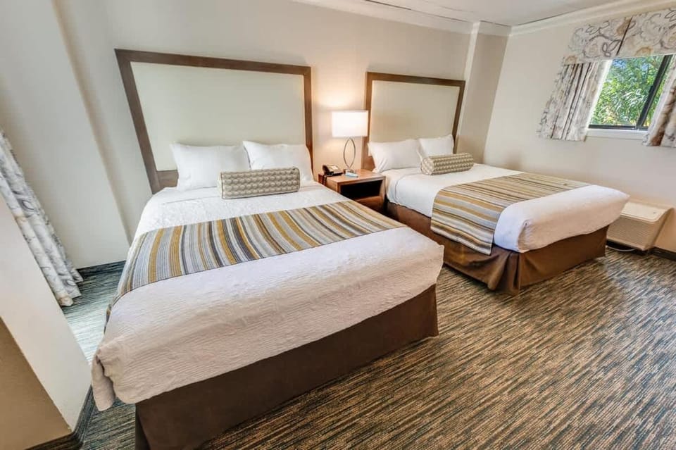 Direct Oceanfront at Coral Beach Nice Heated Pools House in Myrtle Beach
