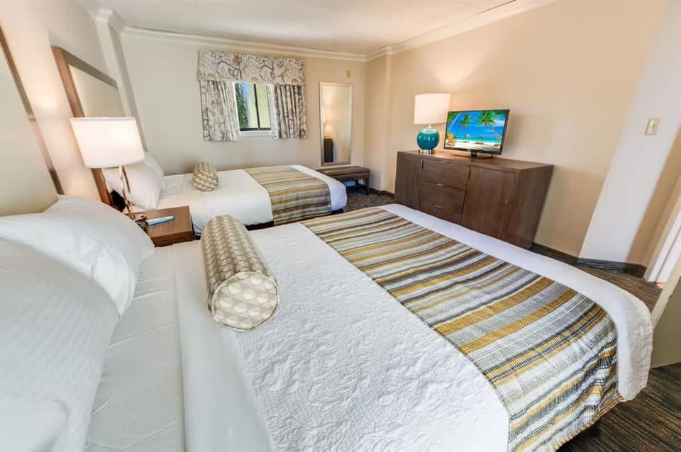 Direct Oceanfront at Coral Beach Nice Heated Pools House in Myrtle Beach