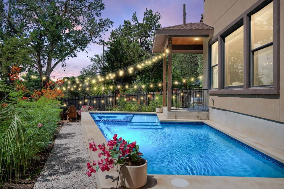 Pool view, Swimming pool