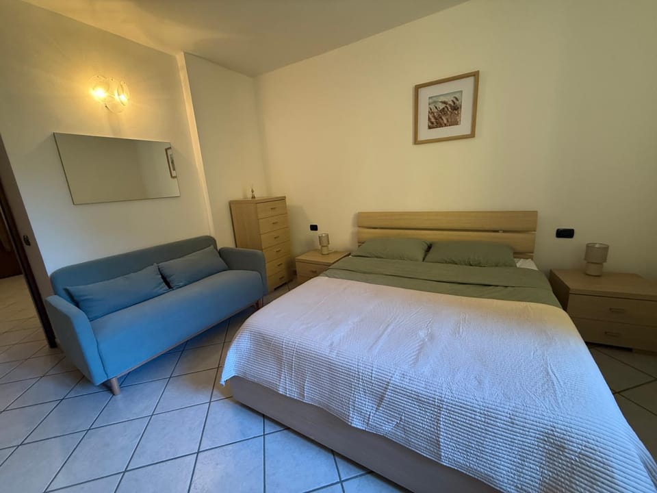 Casa di Klara with Covered Parking & Terrace Apartment in Lombardy
