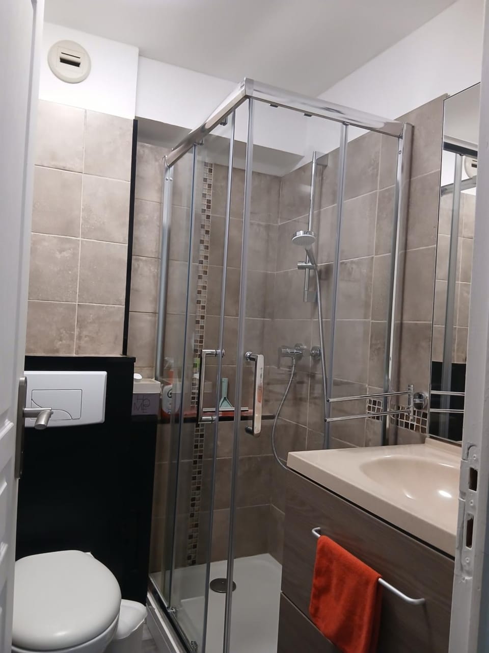 Shower, Bathroom