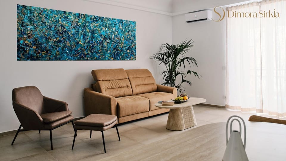 Communal lounge/ TV room, Lounge or bar