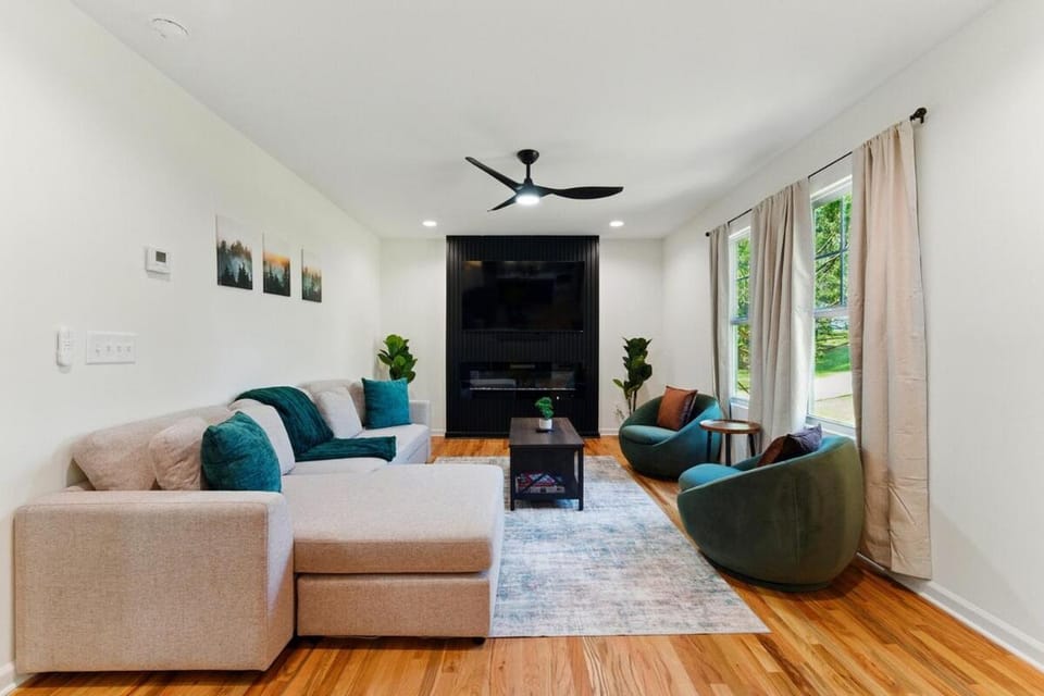 9 Mins To The city Of Atlanta Villa in Atlanta