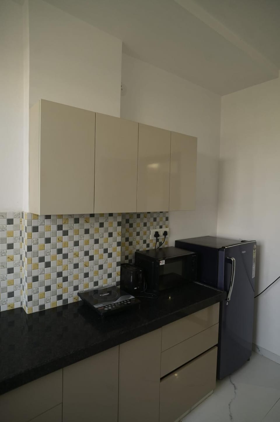 Velvet Keys Spacious 2BHK in Model Town Apartment in Jaipur