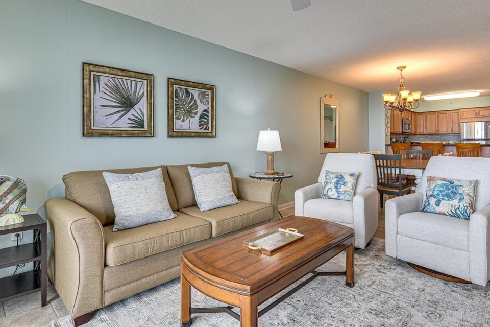 Gulf-View Retreat w/ Private Beach in Destin! House in Destin
