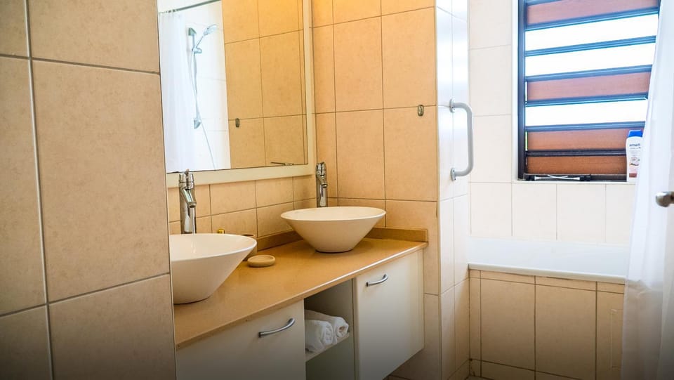 Bathroom, Bath