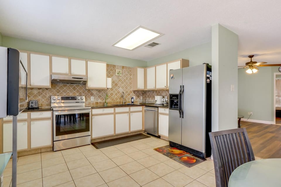 Perfect for Families! Round Rock Home w/ Yard House in Round Rock