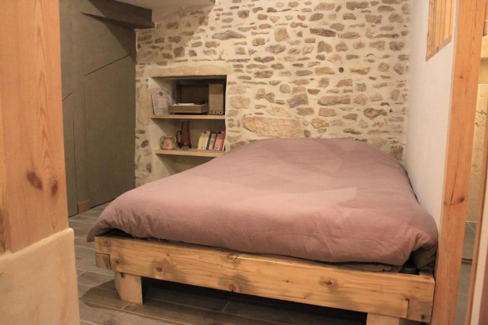 Studio rénové dans le Château des Tours Apartment in Auvergne-Rhône-Alpes