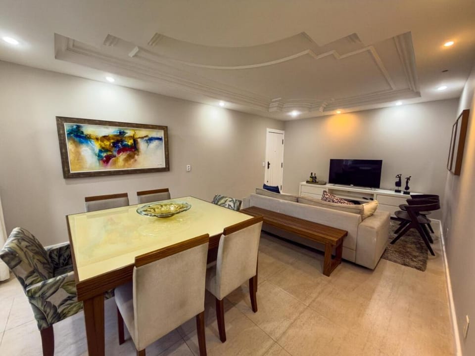 Apartamento espaçoso em Ondina para o Carnaval, 1 suíte e 1 quarto ao lado do Morro do Gato Apartment in Salvador