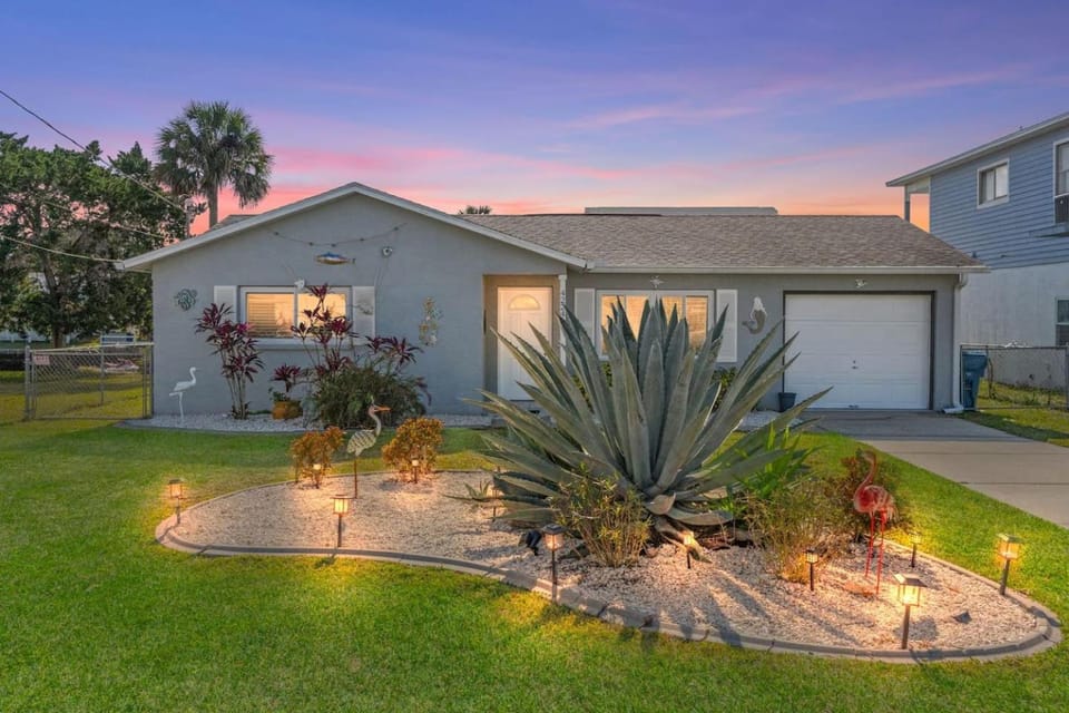 Dolphin View Cabana House in Hernando Beach