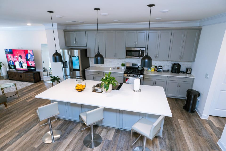 Kitchen or kitchenette, kitchen