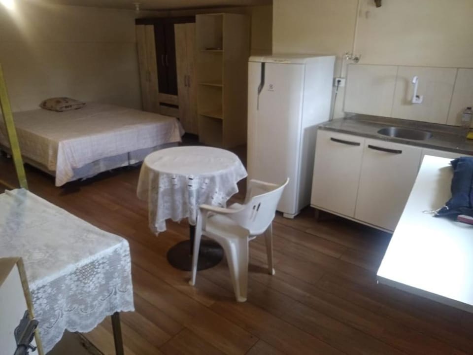 Refúgio Familiar l Vila Clementino l Área Verde l Fácil Acesso l Kitnets 1 a 6 pessoas Apartment in Sao Paulo City