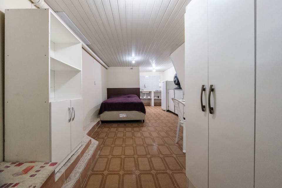 Refúgio Familiar l Vila Clementino l Área Verde l Fácil Acesso l Kitnets 1 a 6 pessoas Apartment in Sao Paulo City