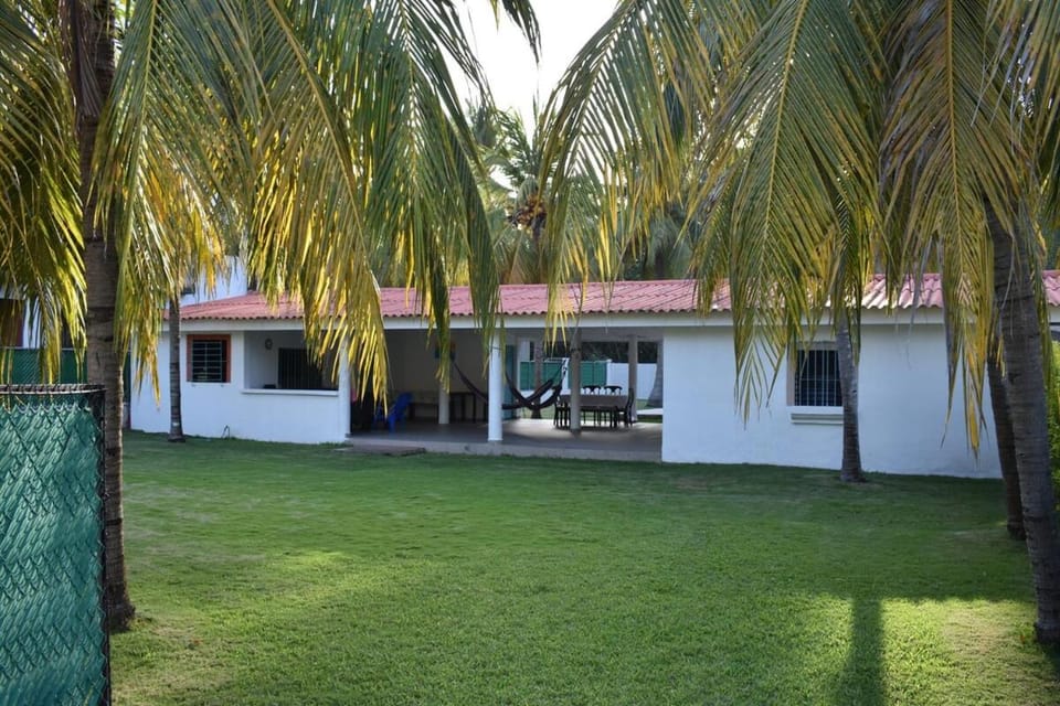 Cabo del Sol km 70 House in El Salvador