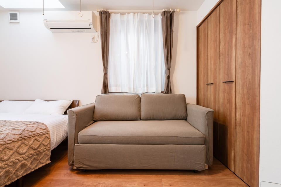 Bed, Bedroom, air conditioner