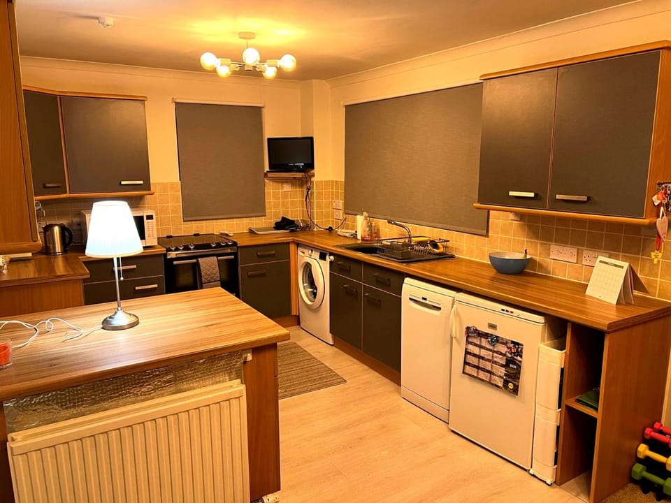 microwave, oven, washing machine, kitchen