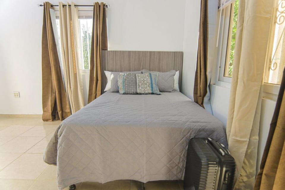 Between the Forest and the Reef Apartment in Bay Islands Department
