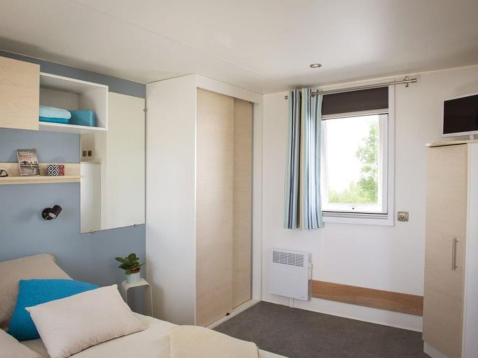 Mobil-home PMR 4 pers, 2 ch - API-1-52-869 Campground/ 
RV Resort in Occitanie