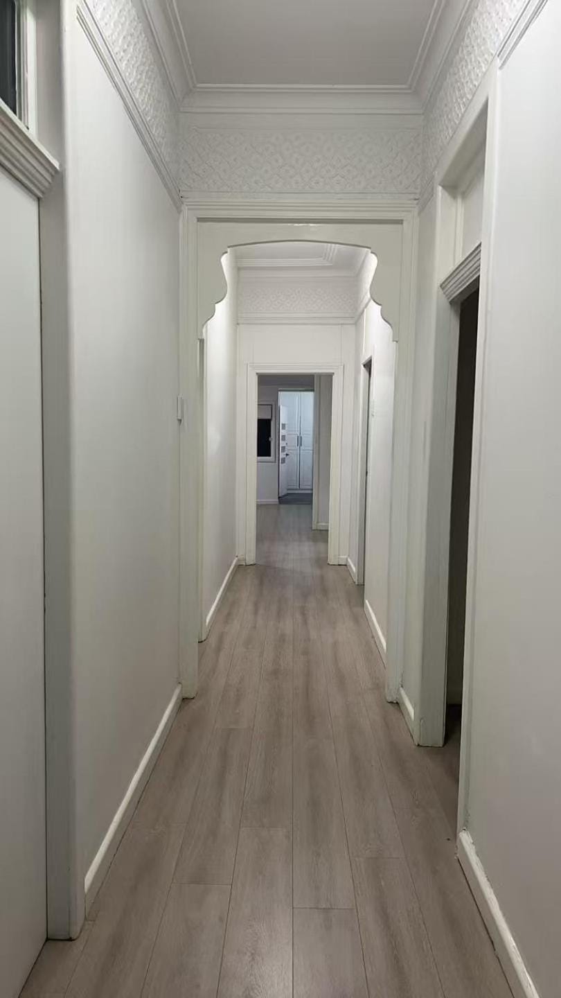 Queen Room with Air Conditioning, Train Station - LD3 Vacation rental in Lidcombe