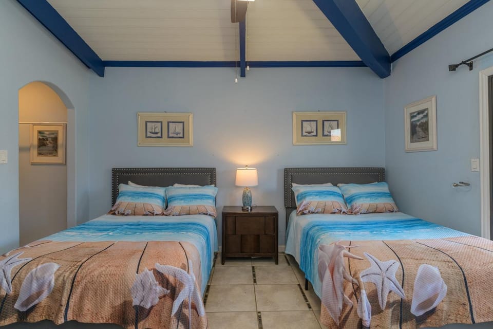 Tiki 331 - Oceanview 1BR Condo Sleeps 6 with Pools Apartment in South Padre Island