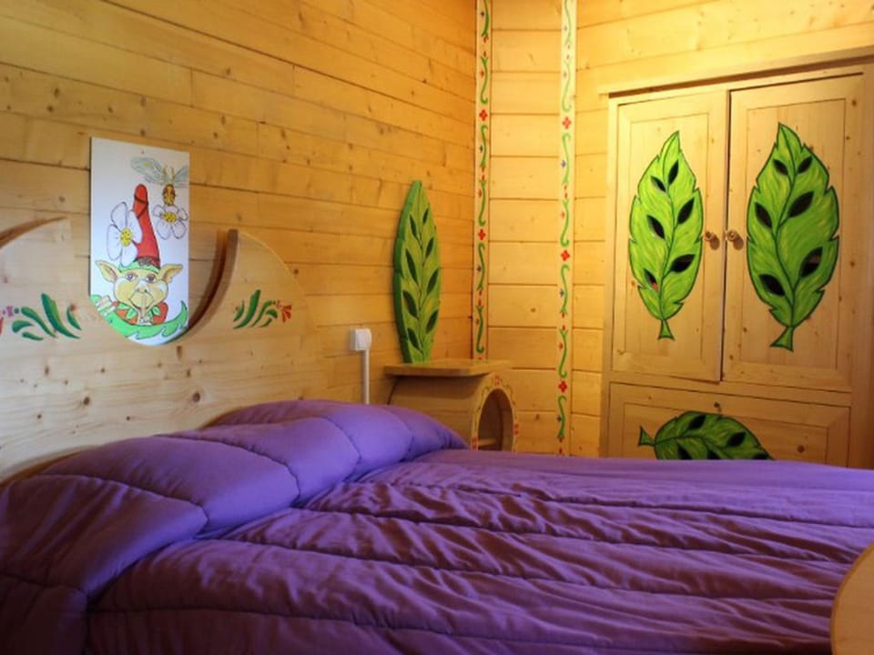 Maison avec terrasse pour 6 personnes à Dienné - API-1-52-1329 Campground/ 
RV Resort in Nouvelle-Aquitaine