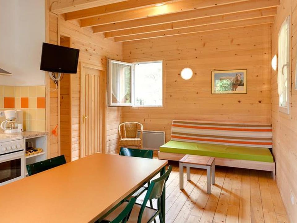 Chalet avec Terrasse - 4 personnes, Cuisine équipée - API-1-52-1335 Campground/ 
RV Resort in Nouvelle-Aquitaine