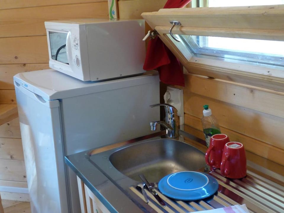 Spacieux Chalet 54m² pour 6 au Domaine de Dienné - API-1-52-1347 Campground/ 
RV Resort in Nouvelle-Aquitaine