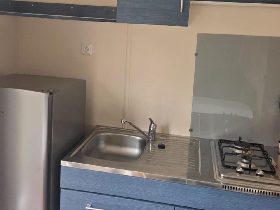 Mobile-home 33m² pour 4 pers à Champagnac-le-Vieux - API-1-52-1355 Campground/ 
RV Resort in Auvergne-Rhône-Alpes
