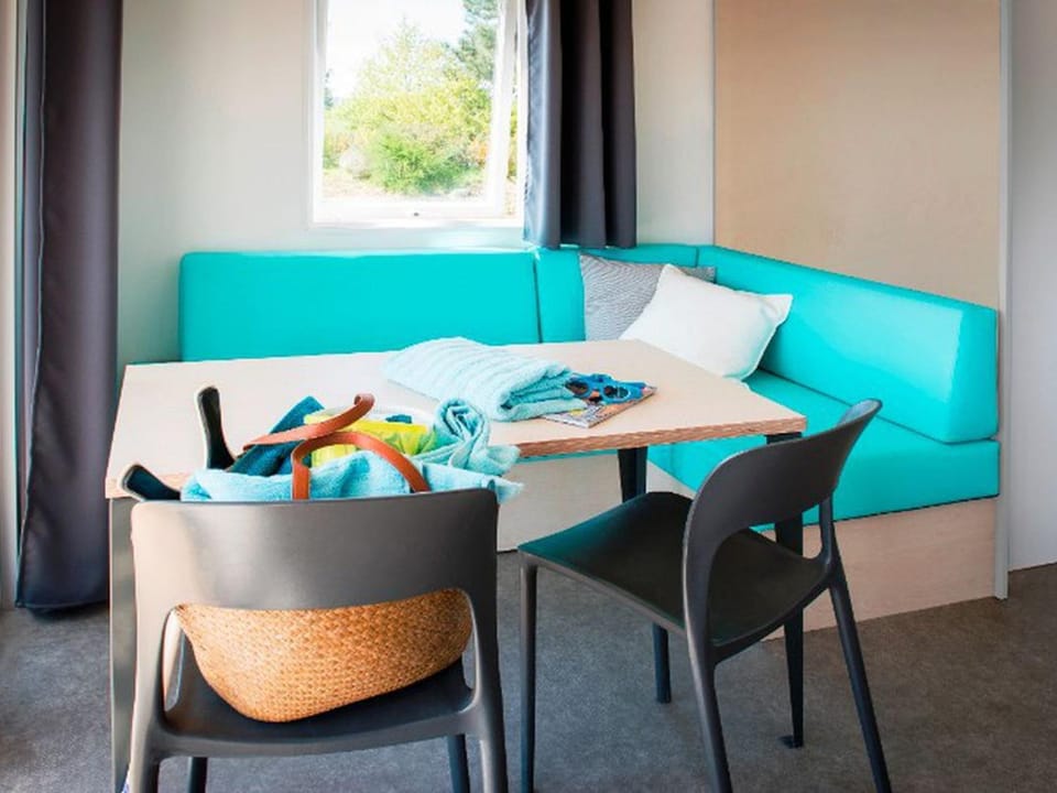 Mobil-home 35m² Champagnac-le-Vieux, 4 pers, 2 chambres - API-1-52-1352 Campground/ 
RV Resort in Auvergne-Rhône-Alpes