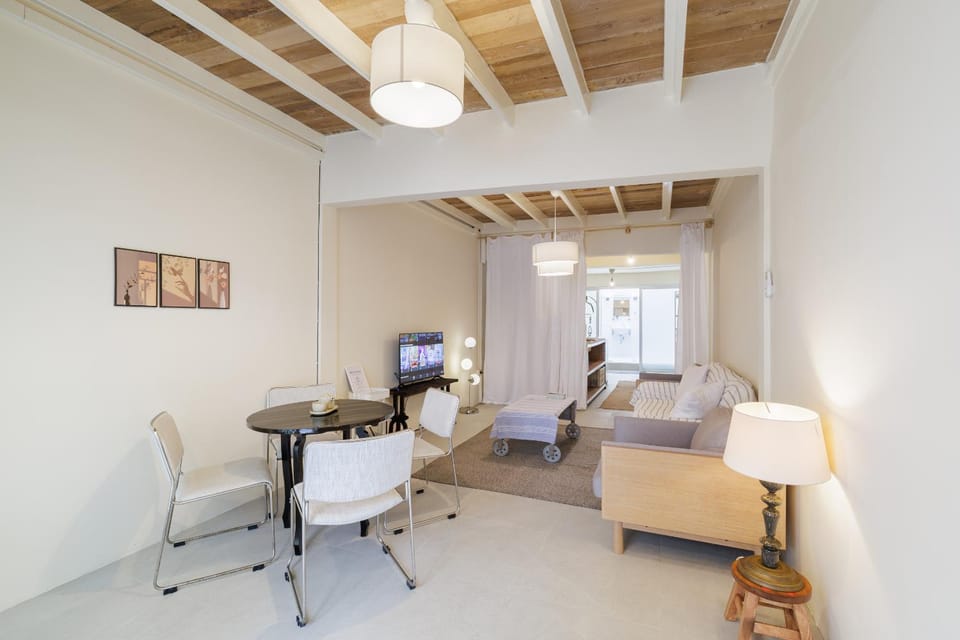 TV and multimedia, Living room, Seating area