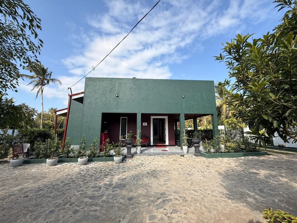 Property building, Day