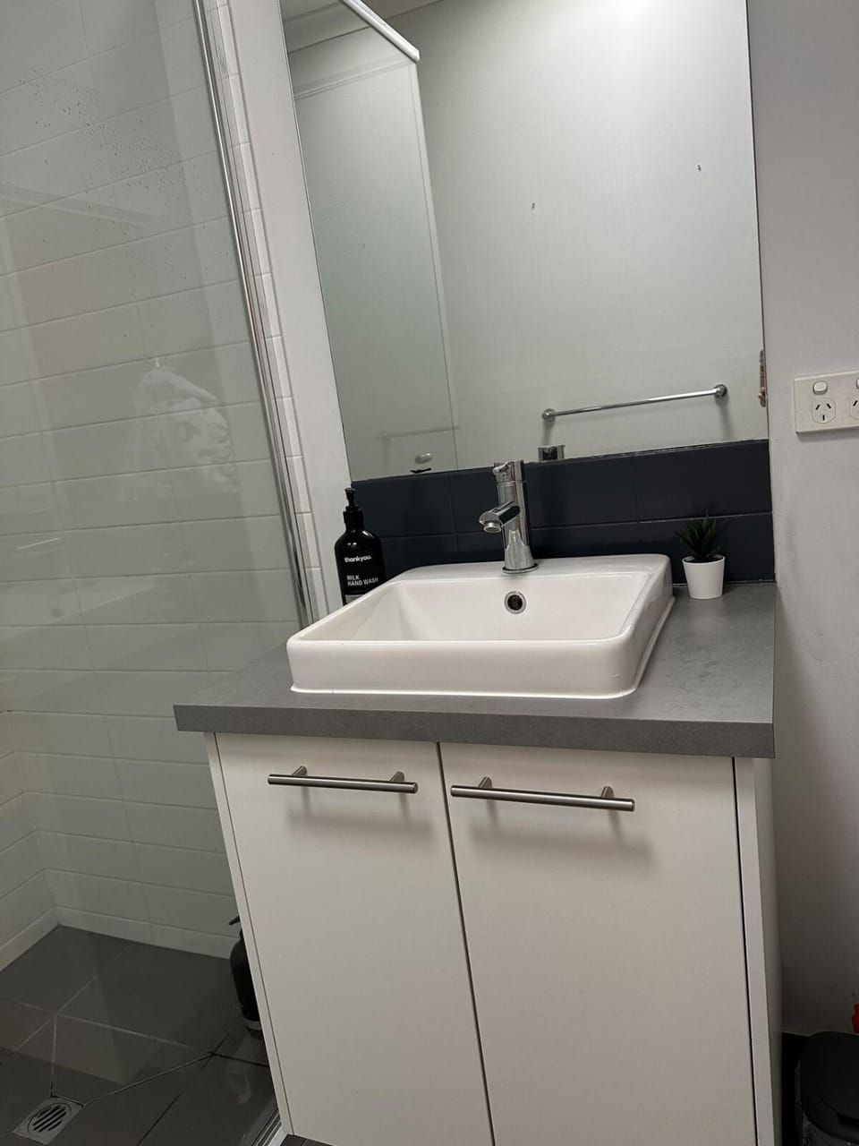 Modern 3 bed 2 bath house, parking and outdoor space House in Melbourne
