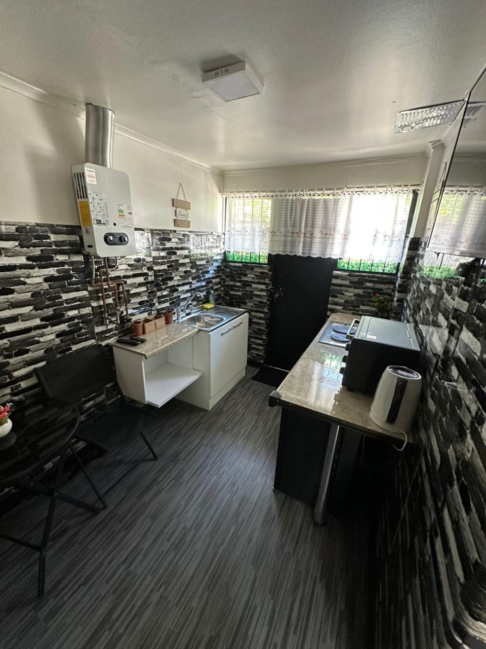 Casa sector céntrico 3D y 2B aire acondicionado parking y wifi incluido House in Los Ángeles
