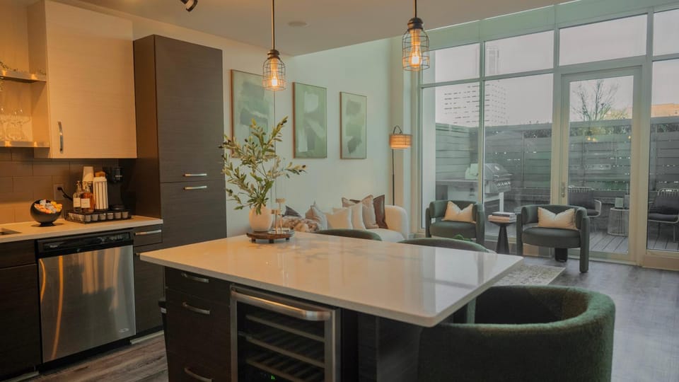 Kitchen or kitchenette