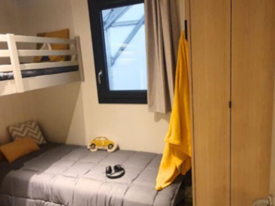 Chalet spacieux avec terrasse pour 5 personnes - API-1-52-1563 Campground/ 
RV Resort in Centre-Val de Loire