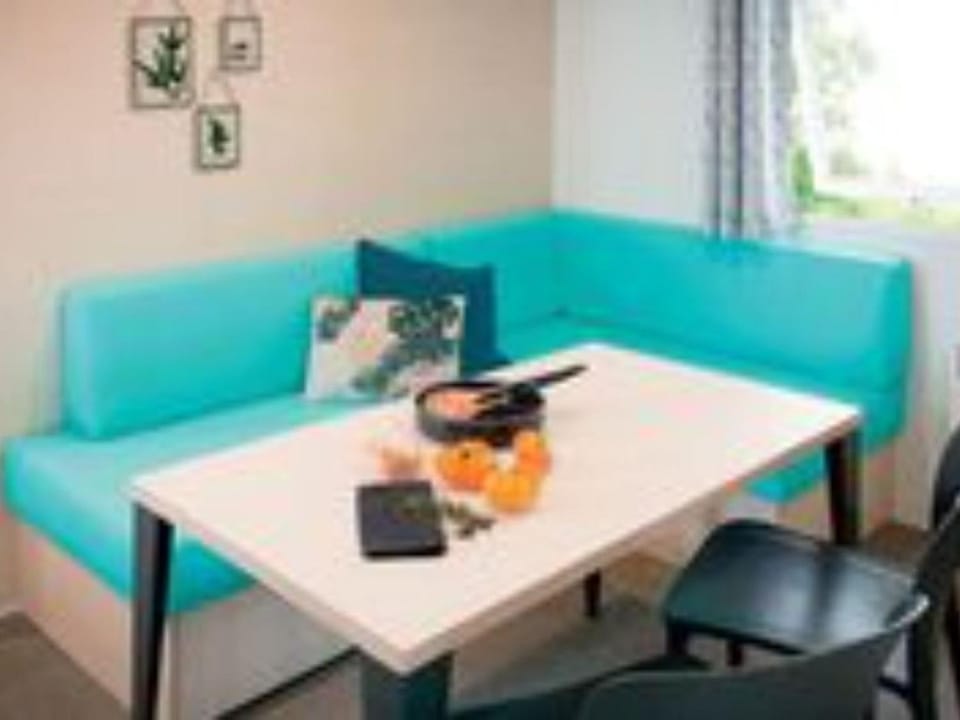 Mobil-home cosy à Châtelaillon-Plage, 6 pers - API-1-52-1609 Campground/ 
RV Resort in Nouvelle-Aquitaine