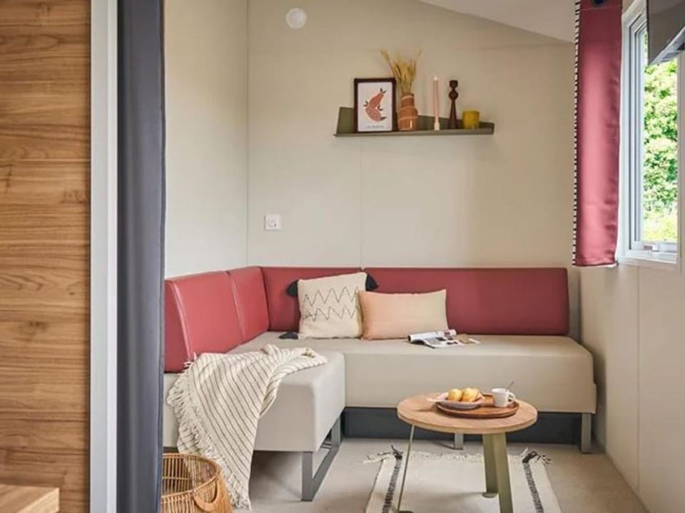 Mobil-home 6 pers avec terrasse - Nouvel style! - API-1-52-1613 Campground/ 
RV Resort in Pays de la Loire