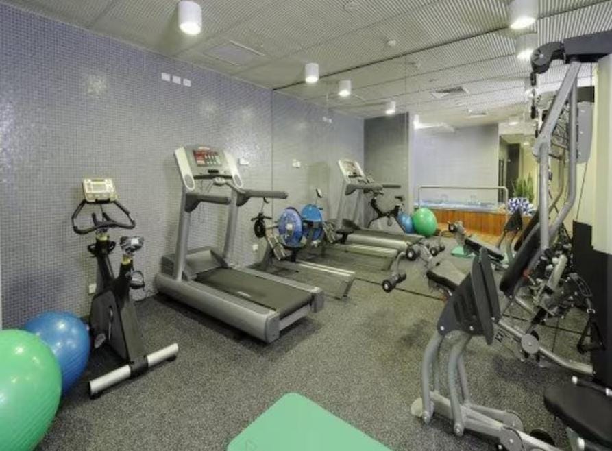 Chic South Yarra Studio - Free Gym & Wifi Apartment in Melbourne