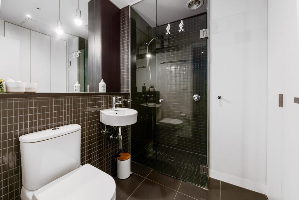 Chic South Yarra Studio - Free Gym & Wifi Apartment in Melbourne