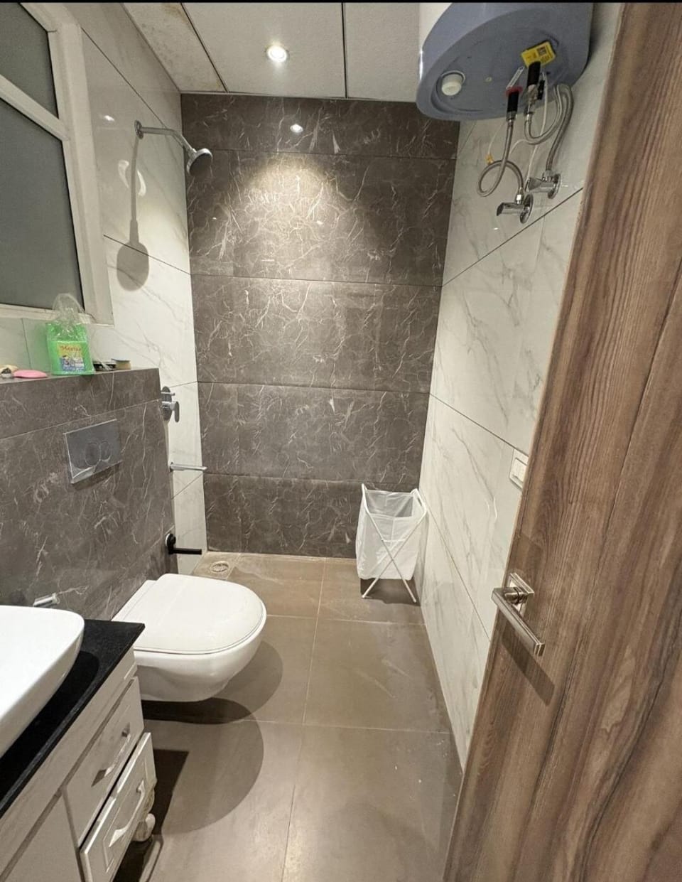Amur Stays 3, a 3 Bedroom Flat near Chandigarh Airport Apartment in Punjab, India