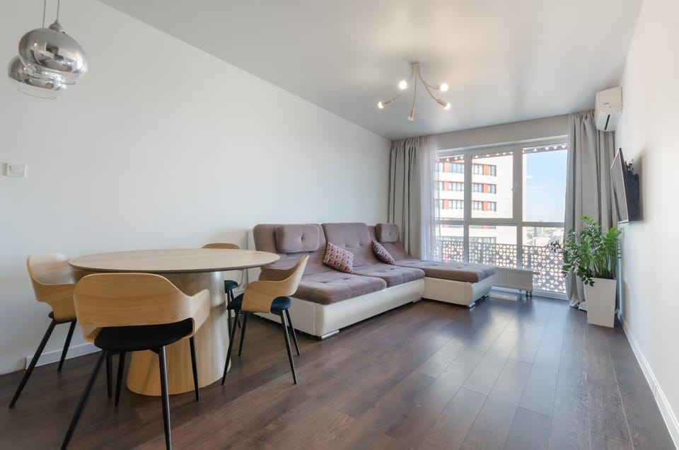 TV and multimedia, Living room, Seating area, Dining area, heating, air conditioner