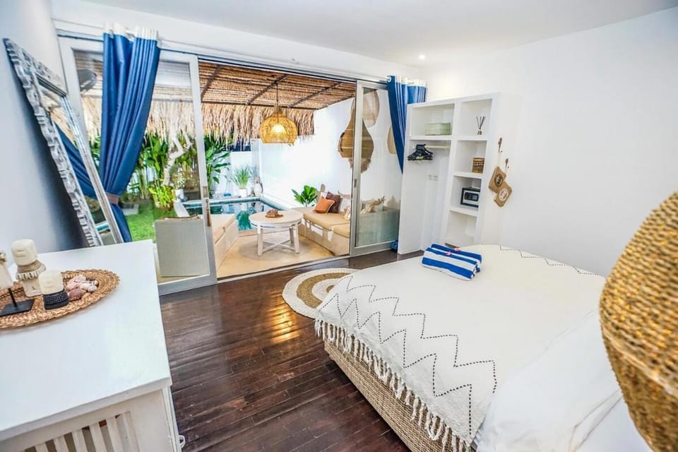 Bedroom, Garden view, Swimming pool