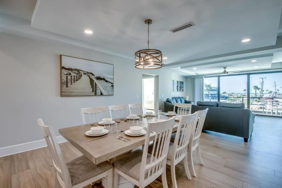 501 Palermo Circle House in Estero Island