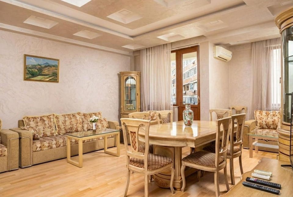 Large 2 Bedroom with Balcony, Saryan street Apartment in Yerevan