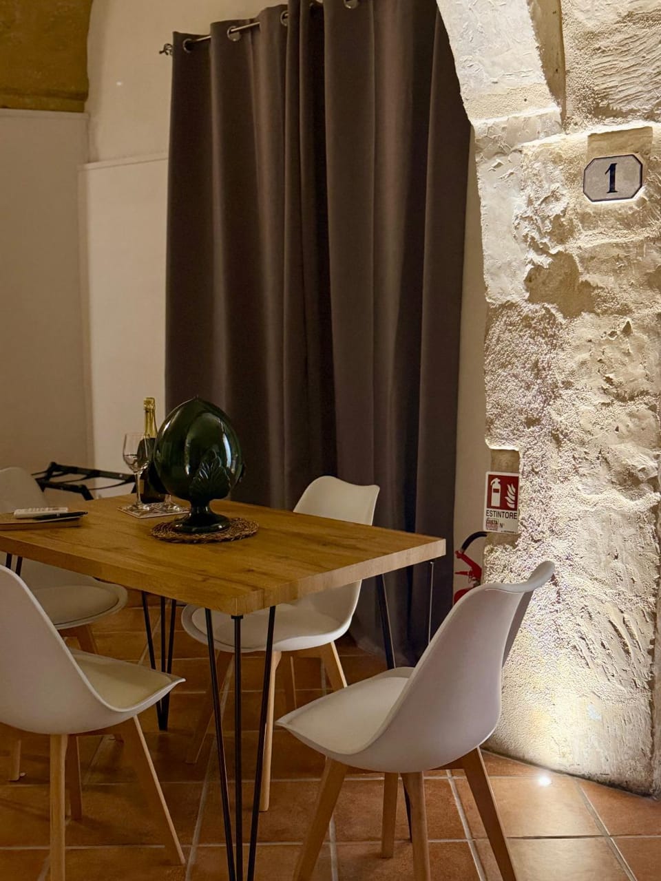 Living room, Dining area