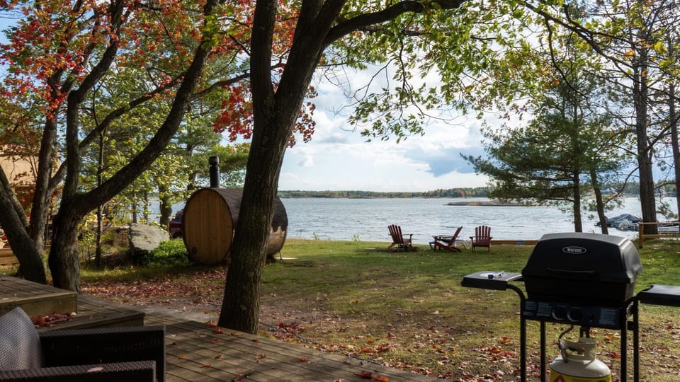 Day, Summer, BBQ facilities, View (from property/room), Beach, Garden view, Lake view, Landmark view