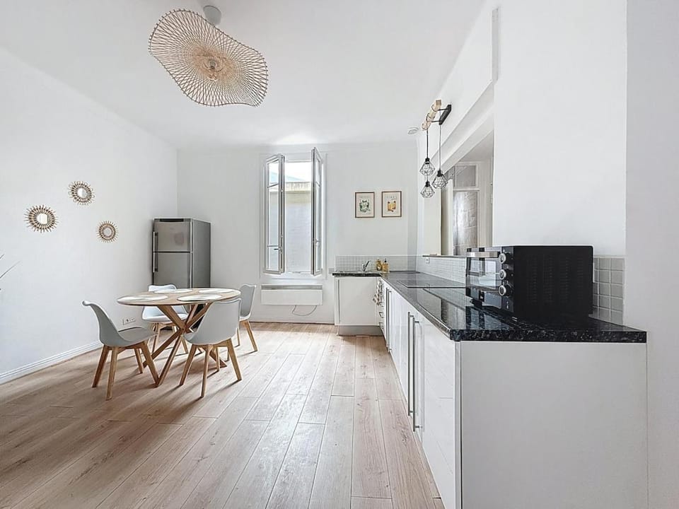 Superbe appartement rénové 1 chambre - Nice Mantega Apartment in Nice